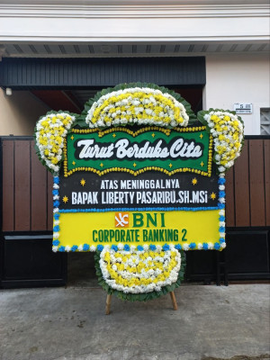 Papan Bunga Duka di Tingginambut