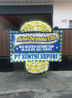 Papan Bunga Duka di Tingginambut