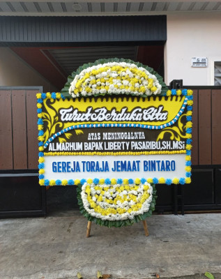 Papan Bunga Duka di Tingginambut